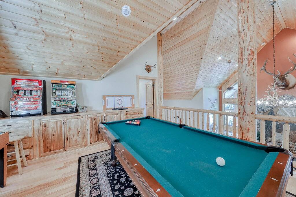 Schöne familienfreundliche Hütte mit toller Lage in der Nähe von Shaver Lake in Shaver Lake, Kings Canyon Nationalpark