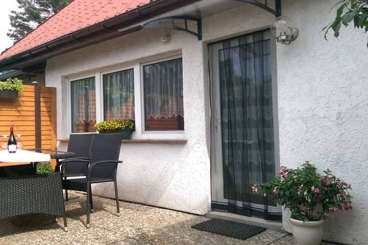 Ferienhaus für 4 Personen, mit Balkon/Terrasse und Terrasse sowie Garten in Lühmannsdorf