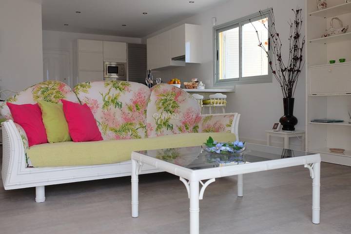 Gîte pour 4 personnes, avec vue sur l’océan et terrasse ainsi que piscine et jardin à Callao Salvaje - 4