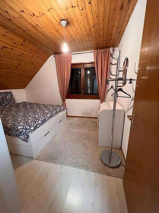 Gîte pour 6 personnes, avec vue et balcon à Pully - 2
