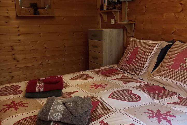 Gîte pour 5 personnes, avec jardin et terrasse, animaux acceptés dans Les Bossons - 4