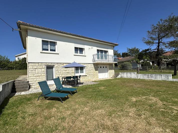 Gîte pour 4 personnes, avec jardin dans Plage Nord Des Sableres Vieux Boucau Les Bains - 2