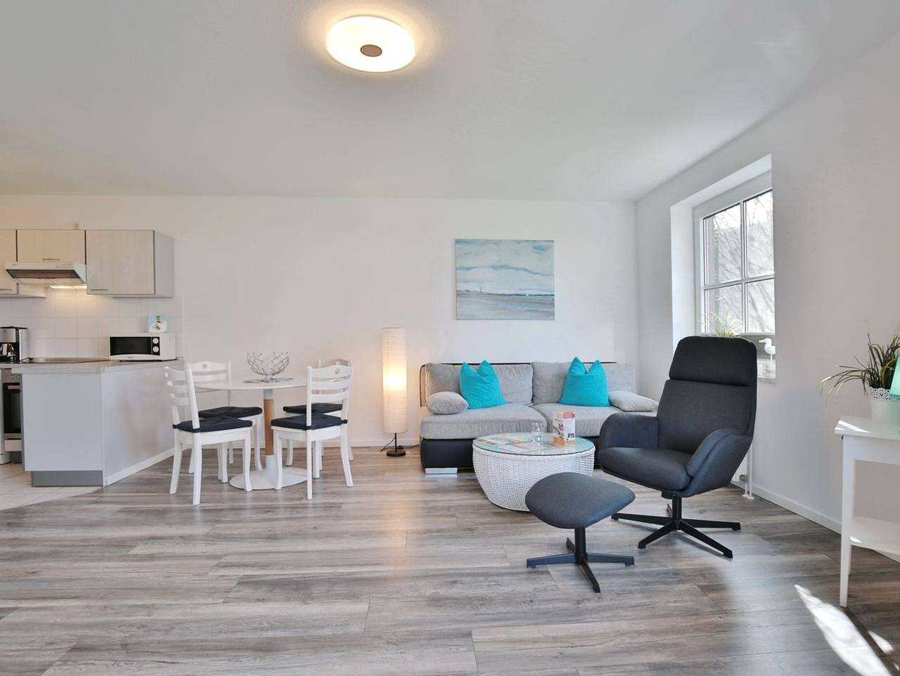 Ganze Ferienwohnung, Haus Ostseeallee 2 - Ostseeallee Appartement 4 Appartement Ostseeview in Niendorf, Timmendorfer Strand