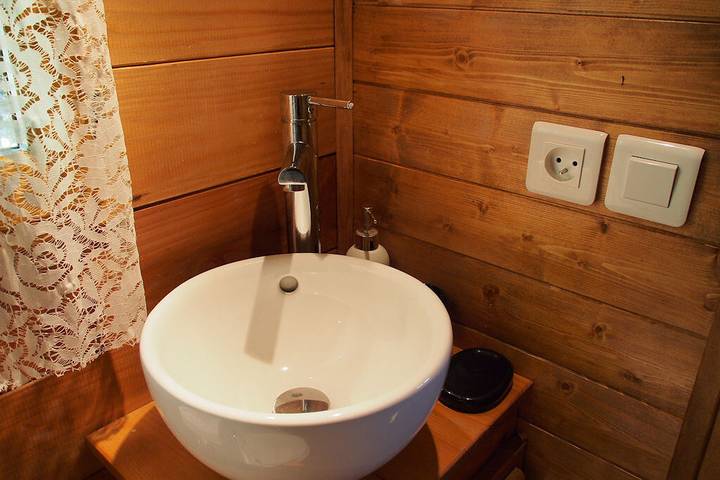 Gîte pour 4 personnes, avec jardin à Compeyre - 4