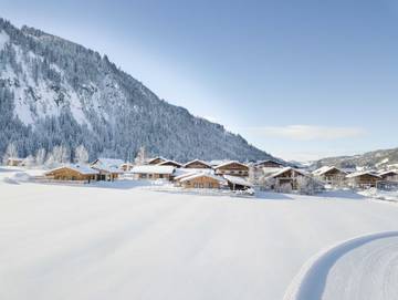 Ferienpark für 4 Personen, mit Garten und Sauna sowie Ausblick und Seeblick, mit Haustier in den Alpen
