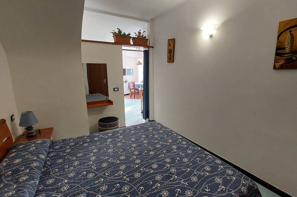 El Apartamento De Meridiana En El Mar Con Playa Privada Sdraio Y Umbrella in Ischia