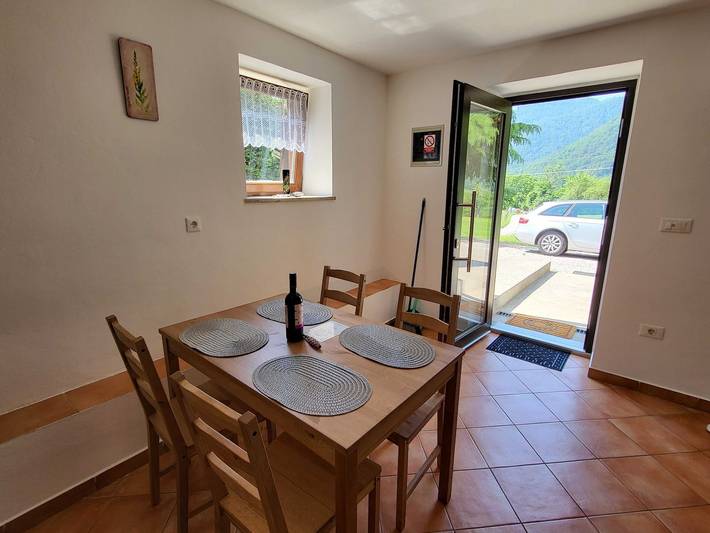 Location de vacances pour 4 personnes, avec jardin et terrasse à Tolmin