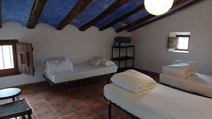 Casa rural para 11 personas, con jardín y balcón además de vistas y vistas al lago en Comarca de Teruel - 3