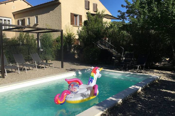 Gîte pour 6 personnes, avec Balcon et Jardin à Malaucène