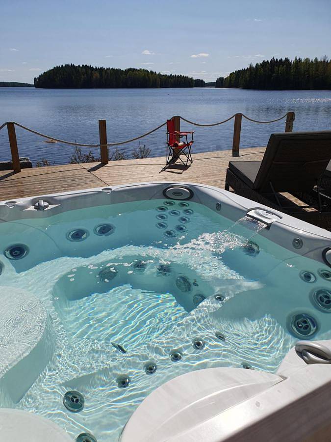 Dom dla 4 osób, z ogród i jacuzzi oraz sauna w Finlandia