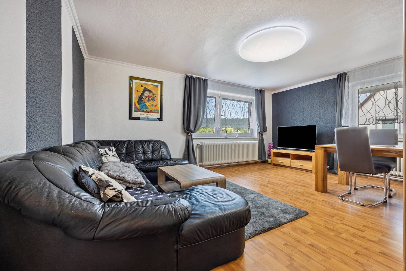 Ganze Wohnung, Ferienwohnung im Weserbergland – Ith-Panorama, Balkon & Wanderparadies in Salzhemmendorf, Hannover und Umgebung