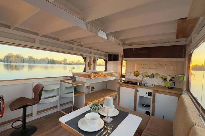 Hausboot für 4 Personen, mit Terrasse