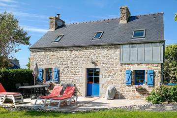Gîte pour 4 personnes, avec terrasse, animaux acceptés à Plougoulm