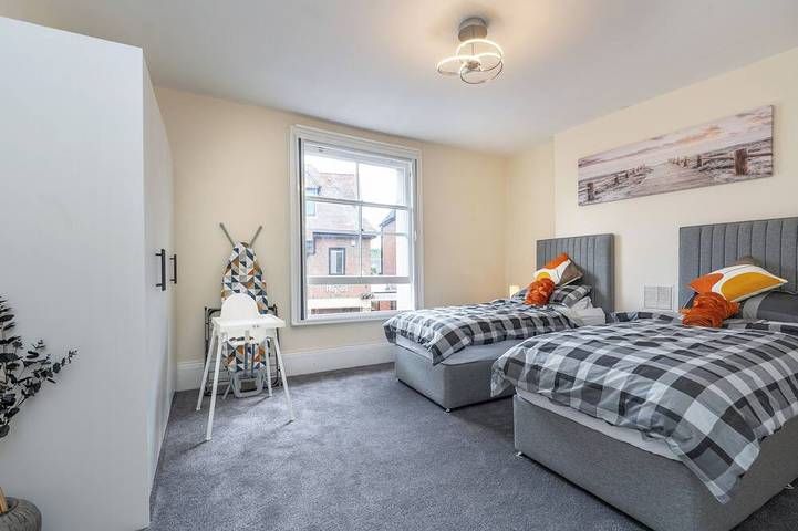 Entire apartment, The Porterhouse - Residence I in Winchester, South Downs