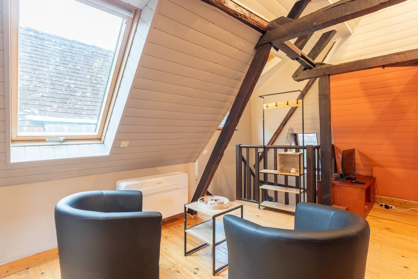 Ganze Wohnung, Apartment „Studio Tess“ mit Wlan in Salies-de-Béarn, Béarn