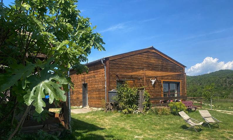 Gîte pour 4 personnes, avec Jardin