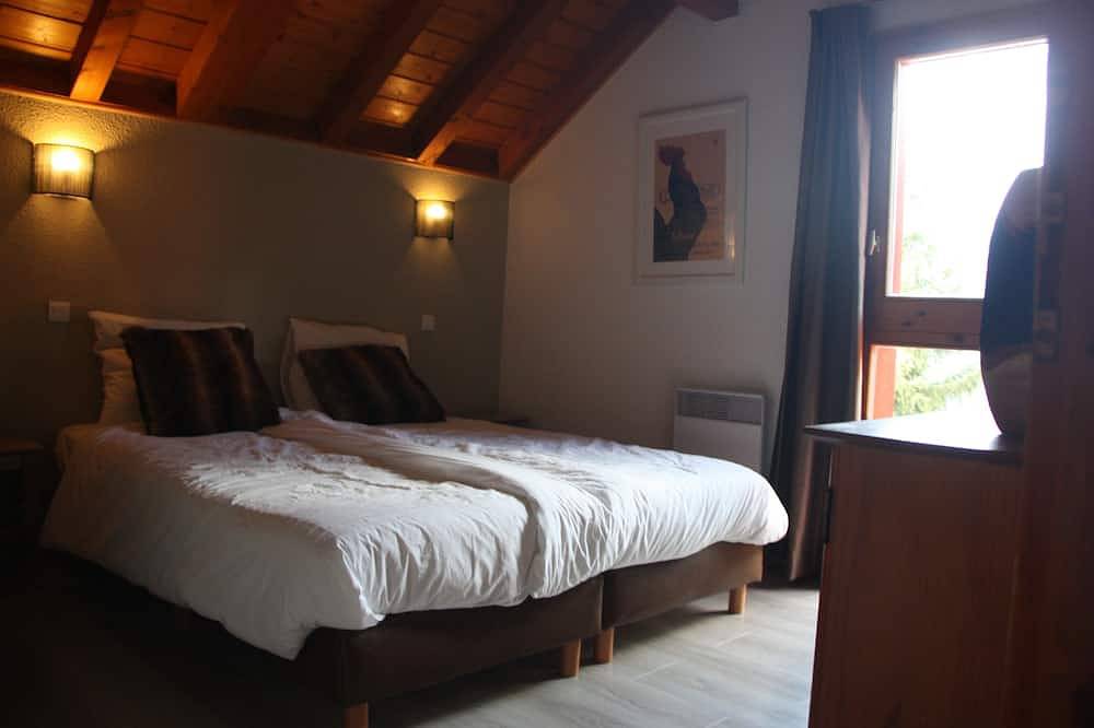 Chalet de esquí independiente de lujo para 12 personas en las pistas en el corazón de la zona de esquí in Oz (desambiguación), Parque Nacional de los Ecrins