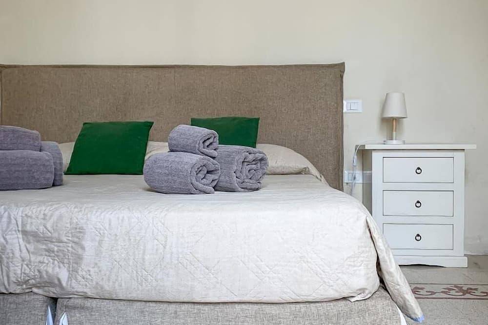 4 B rooms -Boutique B&B in the historic center in Lecce, Lecce (província)