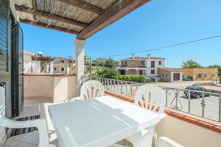 Vakantiewoning voor 4 personen, met tuin en balkon in Budoni