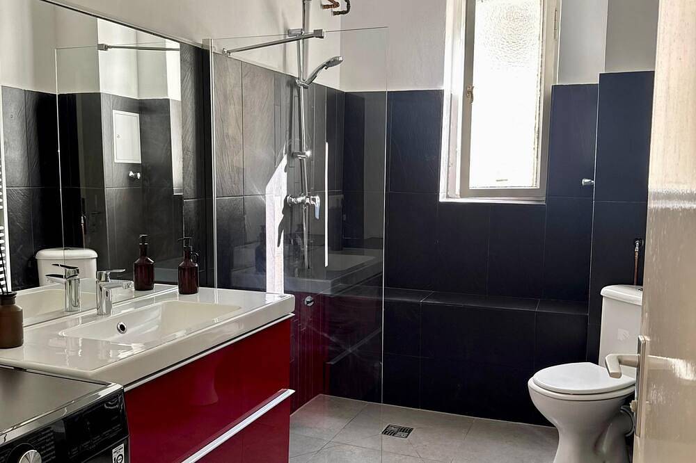 Ganze Wohnung, Elegant Holiday Apartment in Berlin Charlottenburg in Berlin Innenstadt, Berlin