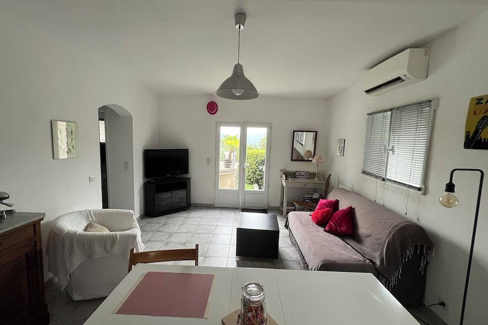 Appartement entier, Appartement tout confort , jardin piscine, golfe de saint Tropez in Le Plan-de-la-Tour, Côte méditerranéenne (France)