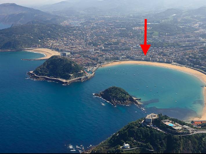 Apartamento entero, Apartamento tranquilo en el centro de San Sebastián, a 30s de la playa in Kontxa hondartza - Playa de la Concha (San Sebastian), San Sebastián