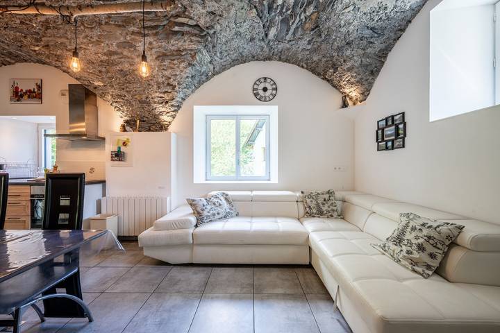 Gîte pour 6 personnes, avec jardin, animaux acceptés à Saint-Colomban-des-Villards - 2