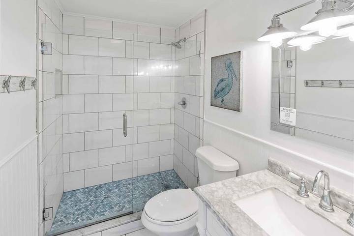 Vacation rental for 12 people, with hot tub and yard in Hatteras Island