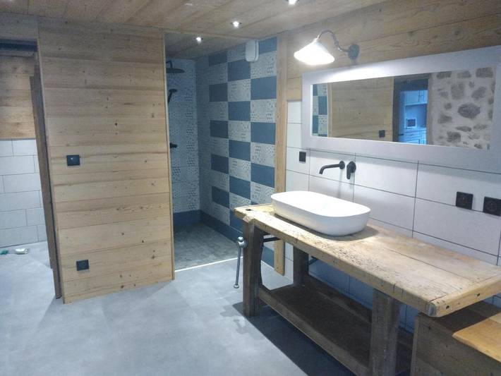 Location de vacances pour 5 personnes, avec jardin et vue à Rochesson - 2