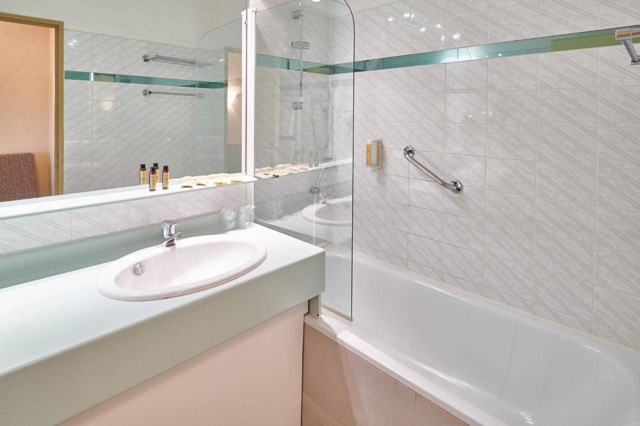 Hotel *** & Spa Vacances Bleues Villa Marlioz in Aix-les-Bains, Région de Chambéry