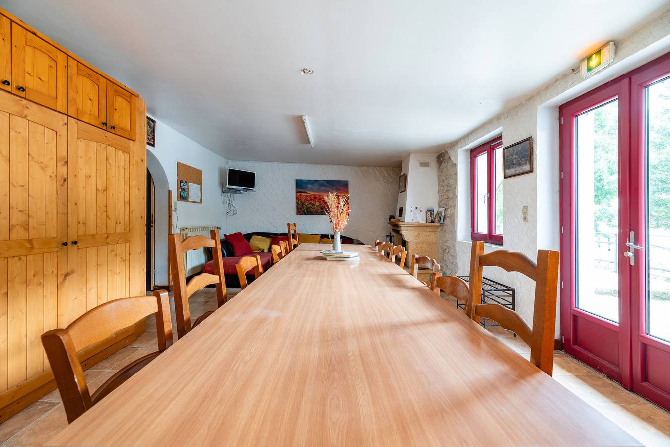Gîte 'Les Carlines' avec vue sur la montagne, terrasse partagée et Wi-Fi in Vassieux-en-Vercors, Parc naturel régional du Vercors