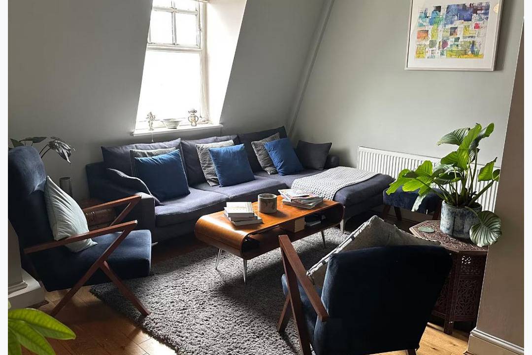 Entire holiday apartment, Hackney Road Studio near Shoreditch Markets in Bethnal Green, London