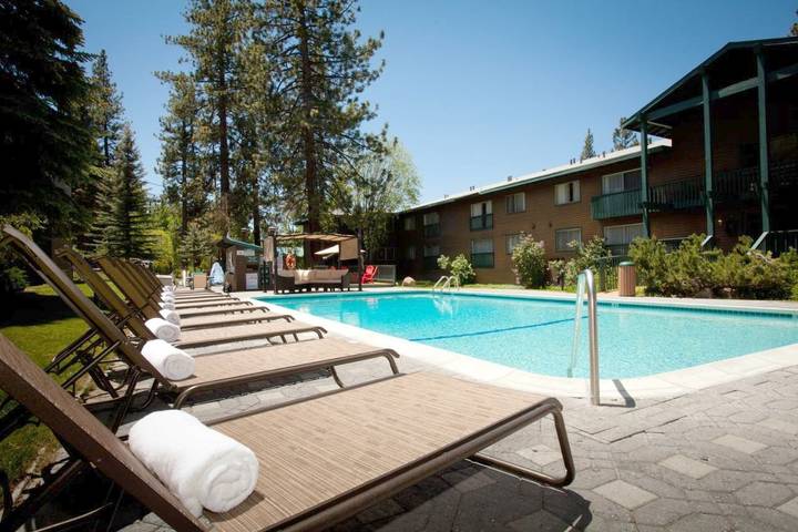 Station pour 4 personnes, avec jardin ainsi que jacuzzi et piscine, animaux acceptés à South Lake Tahoe - 3