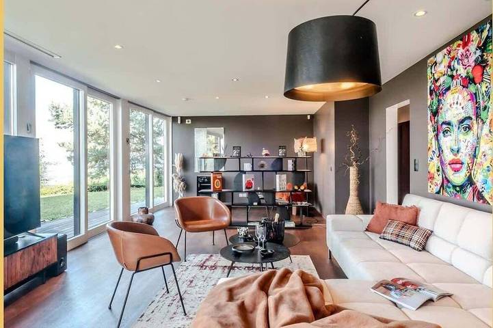 Villa vue Lac Léman et montagne Proche Genève in Cranves-Sales, Région de Saint-Julien-en-Genevois