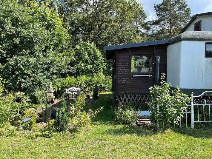 Wohnwagen für 2 Personen, mit Terrasse und Garten in Lenzen (Elbe) - 2