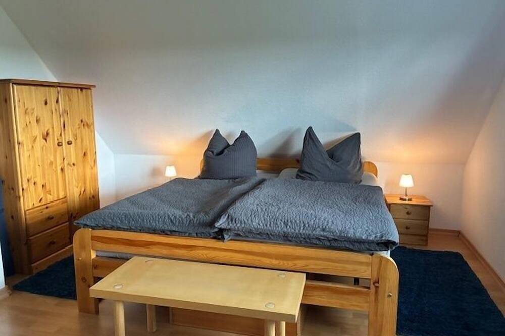 Tolles Haus mit Blick über Wiesen und Felder. Hunde erlaubt (Aufpreis) in Nesse, Dornum