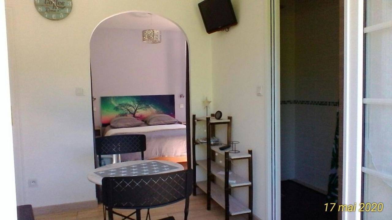 Double Room with Pool View in Landes