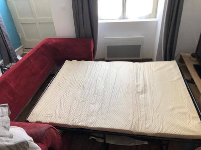Appartement entier, One-Bedroom Apartment in Le Lude, Vallée de la Loire