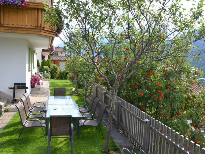 Ferienwohnung für 11 Personen, mit Garten und Terrasse in Kappl - 2