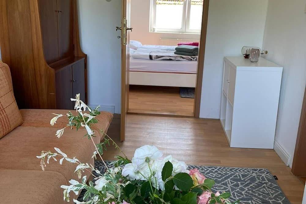 Ferienhaus 'Auszeit am Schweriner See' mit Terrasse, Garten und Wlan in Flessenow, Dobin am See