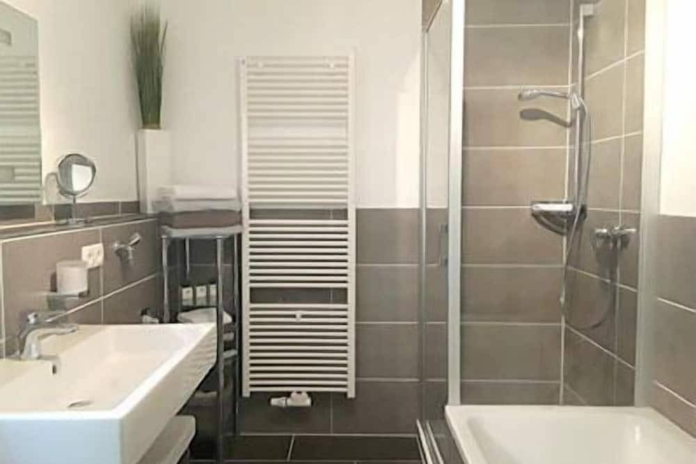 Ganze Wohnung, Gemütliche Ferienwohnung mit Fahrradstellplatz in Gemünden am Main, Maindreieck