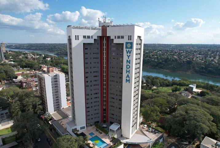Pousadas para 2 pessoas, com sauna e piscina e ainda vista and terraço, adaptado a crianças na Foz do Iguaçu