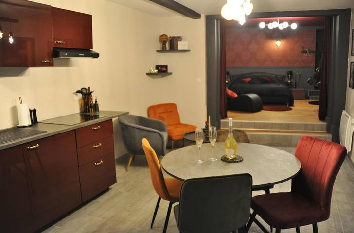 Gîte pour 2 personnes, avec jacuzzi à Châtel-Guyon - 2