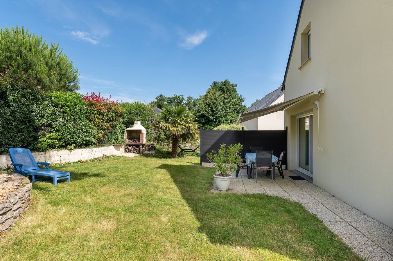 Casa de vacaciones 'Ty Gwen' con terraza privada, jardín privado y Wi-Fi in Ploeren, Côte des Mégalithes
