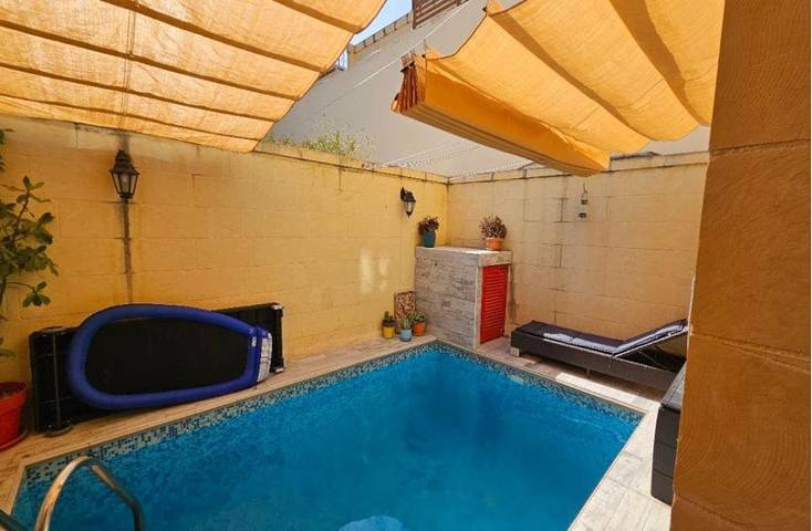 Chambre d’hôte pour 3 personnes, avec jacuzzi ainsi que balcon et piscine dans Xaghra - 3