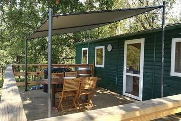 Gîte pour 4 personnes, avec jacuzzi et piscine à Monfaucon