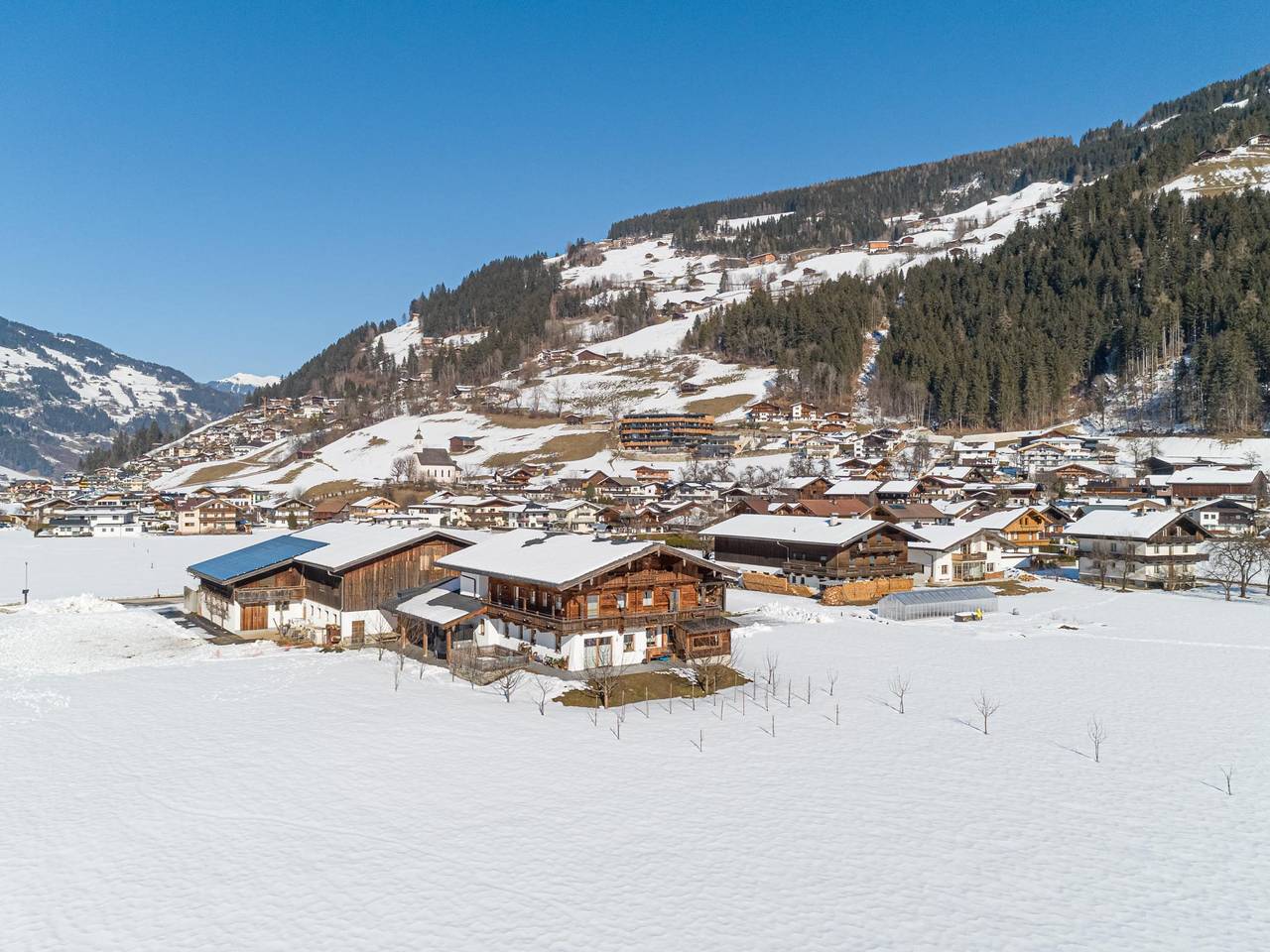 Apartamento entero, Detached farmhouse near ski resort Mayrhofen
 in Ramsau im Zillertal, Alpes de Zillertal