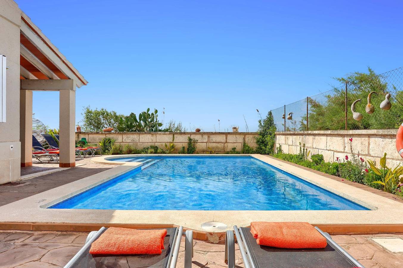 Villa für 5 Personen mit Garten in Playa de Muro, Muro