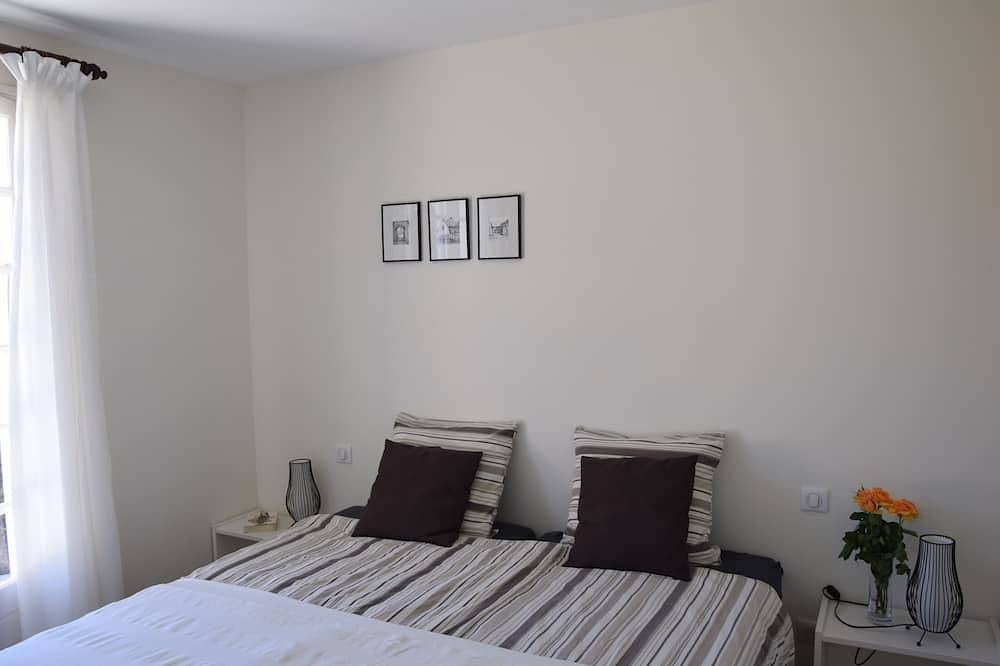 Superb holiday house in the natural beauty of the Gorges de Verdon in Castellane, Verdon Regional Natural Park