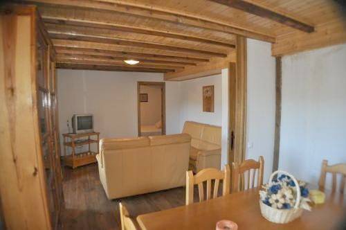 Casa rural para 5 personas, con jardín en Valle del Alberche - 2